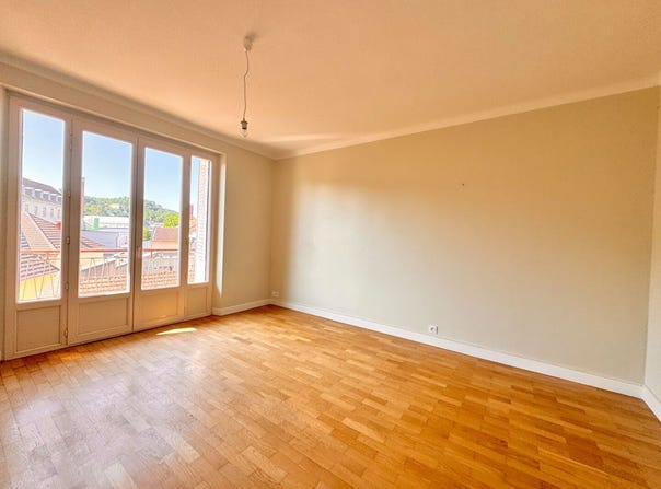 LONS-LE-SAUNIER, Bourgogne-Franche-Comté 39000