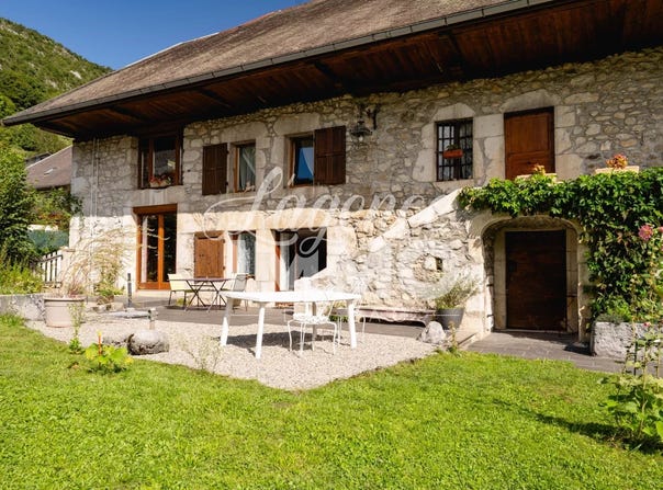 Lathuile, Haute-Savoie 74210