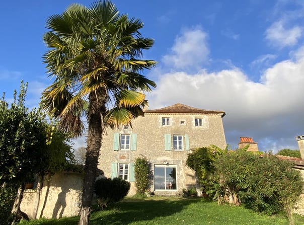 Montmoreau, Poitou-Charentes 16190