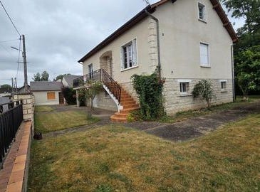 Jouet-Sur-l'Aubois, Centre 18320