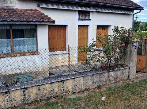 Lapalisse, Auvergne 03120