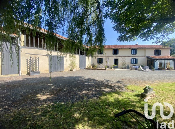 Estampes, Occitanie 32170