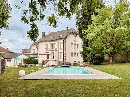 LUXEUIL LES BAINS, Bourgogne-Franche-Comté 70300