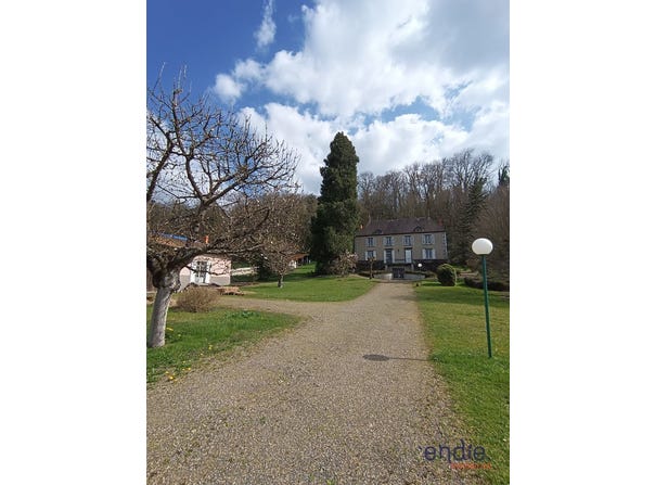VINZELLES, Bourgogne-Franche-Comté 63350