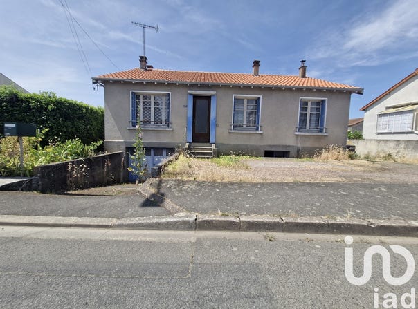 Thouars, Nouvelle-Aquitaine 79100
