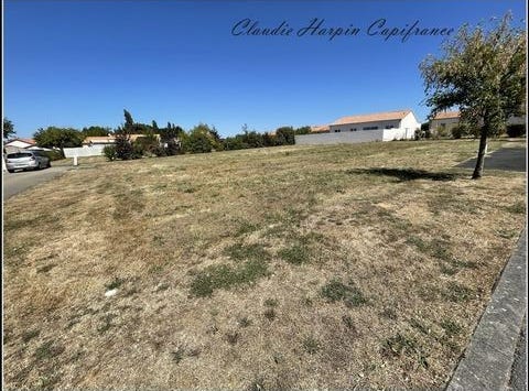 BEAULIEU SOUS PARTHENAY, Poitou-Charentes 79420
