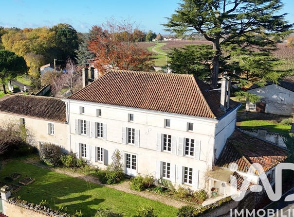 Bourg-Charente, Poitou-Charentes 16200