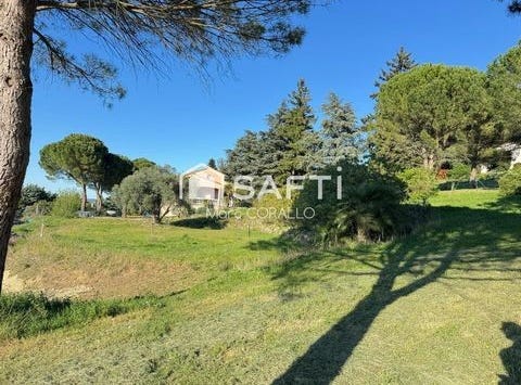 Chateauneuf-Sur-Isere, Rhône-Alpes 26300
