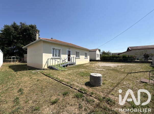 Épinouze, Auvergne-Rhône-Alpes 26210