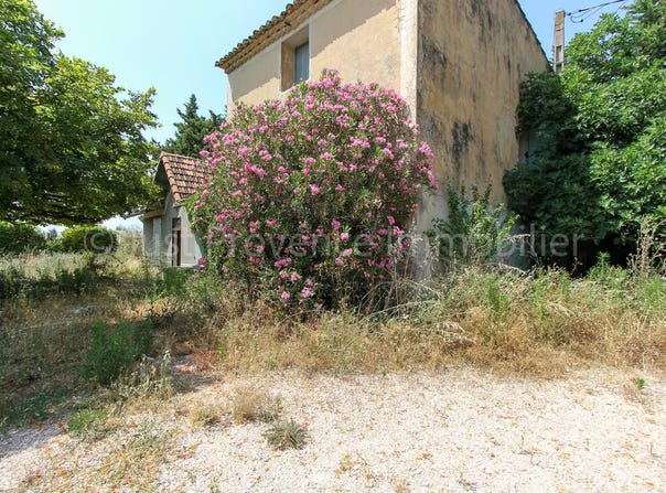 Caromb, Provence-Alpes-Côte-d'Azur 84330