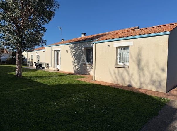 ANGLES, Pays de la Loire 85750