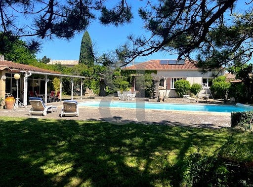 Sainte-Cécile-les-Vignes, Provence-Alpes-Côte d'Azur 84290