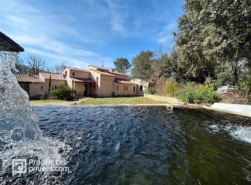 Saint-Maximin-la-Sainte-Baume, Provence-Alpes-Côte d'Azur 83470