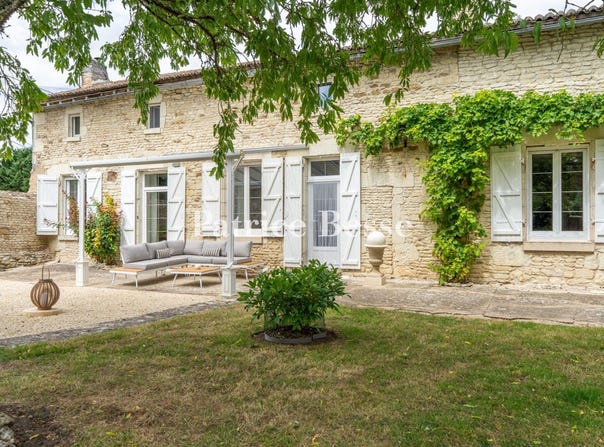 Châtellerault, Poitou-Charentes 86100