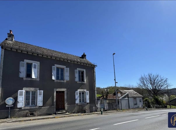 Ydes, Cantal 15210
