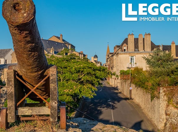 La Roche-Bernard, Brittany 56130