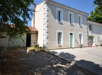 SENAS, Provence-Alpes-Côte d'Azur 13560
