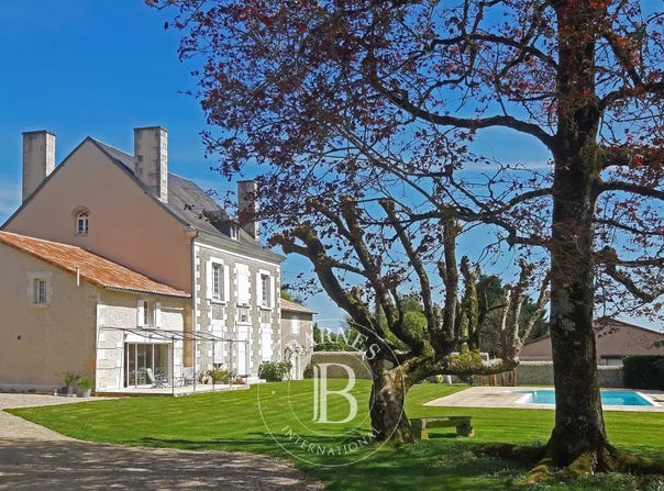 Poitiers, Poitou-Charentes 86000