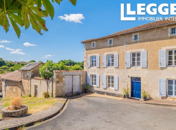 Charroux, Nouvelle-Aquitaine 86250