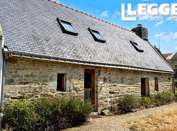 Camors, Brittany 56330