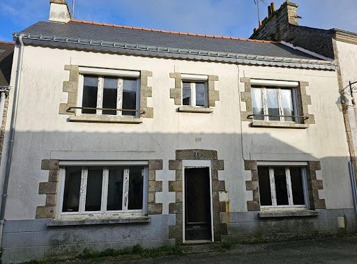 Guémené-sur-Scorff, Brittany 56160