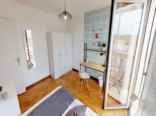 Rue Garibaldi, Lyon, Auvergne-Rhône-Alpes 69007