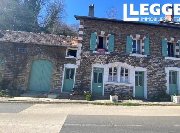Uzerche, Nouvelle-Aquitaine 19140