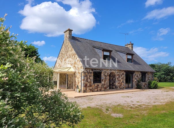 Plouha, Brittany 22580