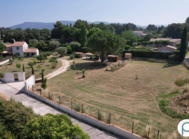 Le Beausset, Var 83330