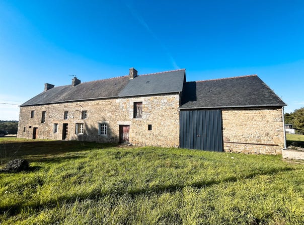Fougères, Brittany 35300