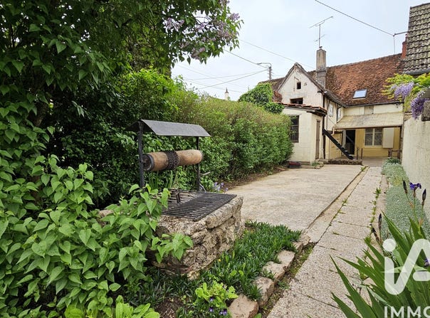 Arnay-le-Duc, Bourgogne-Franche-Comté 21230