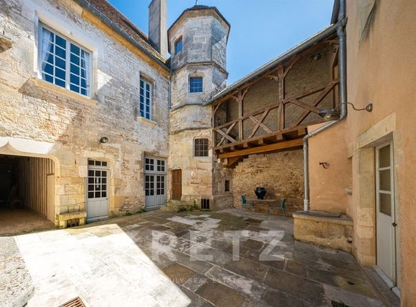 Vézelay, Burgundy 89450