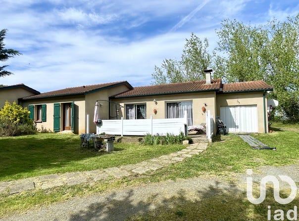 Réalmont, Occitanie 81120