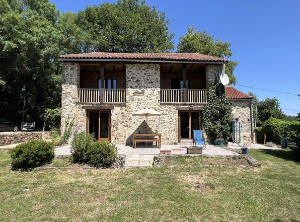 Rochechouart, Limousin 87600