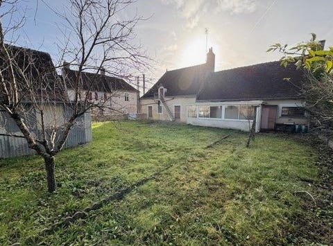 Le Tranger, Centre 36700