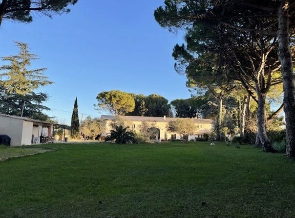 NIMES, Occitanie 30000