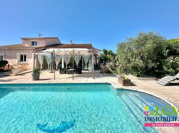 Garons, Languedoc-Roussillon 30128