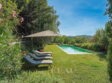Saint-Maximin-la-Sainte-Baume, Provence-Alpes-Côte d'Azur 83470