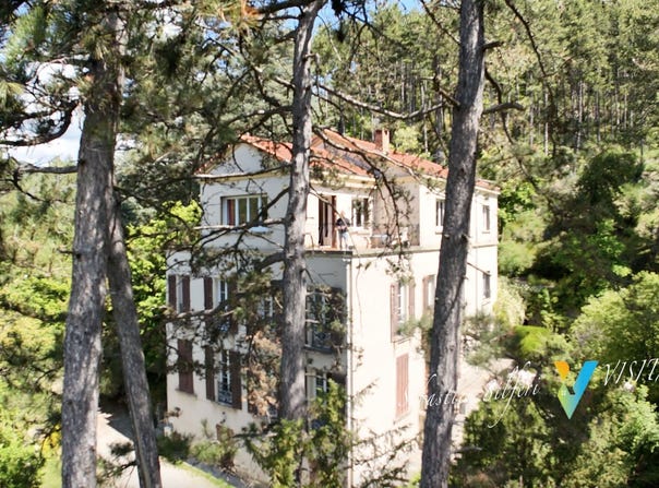 Digne-les-Bains, Provence-Alpes-Côte d'Azur 04000