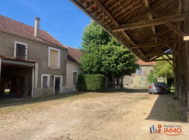 Saint-Sauveur-en-Puisaye, Yonne 89520