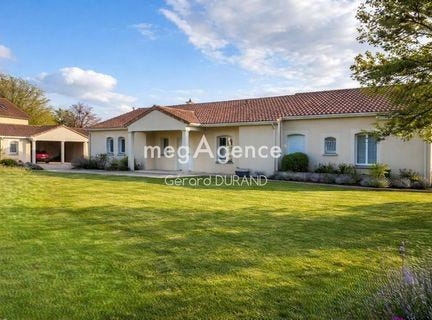 Pleumartin, Poitou-Charentes 86450