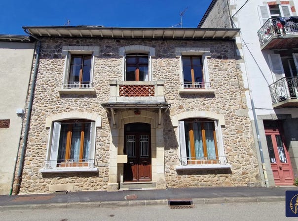 Neuvic, Corrèze 19160