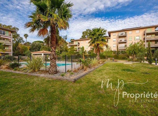 Bormes-les-Mimosas, Provence-Alpes-Côte d'Azur 83230
