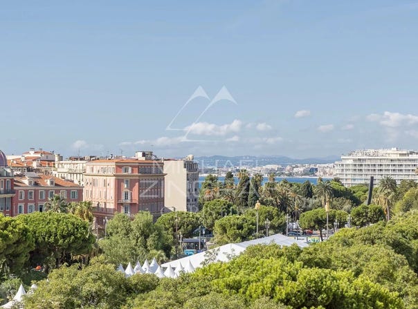 Nice, Provence-Alpes-Côte-d'Azur 06000