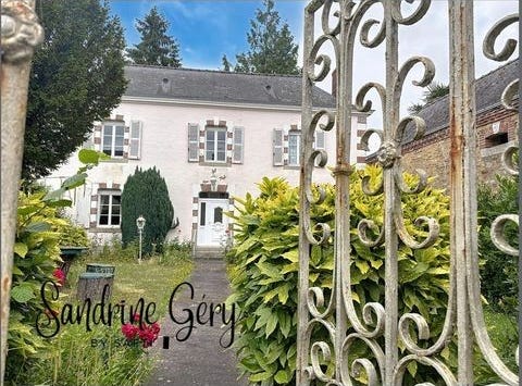 Brains-Sur-Les-Marches, Pays de la Loire 53350