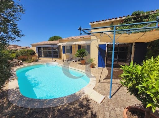Saint-Paul-Trois-Châteaux, Auvergne-Rhône-Alpes 26130