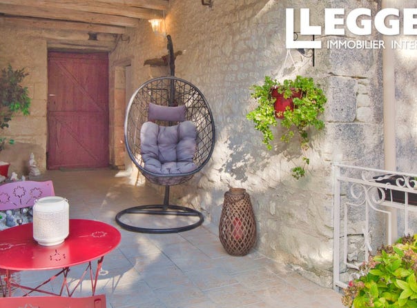 Monts-sur-Guesnes, Nouvelle-Aquitaine 86420