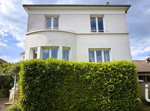 Saint-André-les-Vergers, Grand Est 10120
