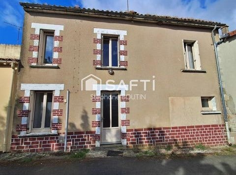 Bazoges-En-Pareds, Pays de la Loire 85390