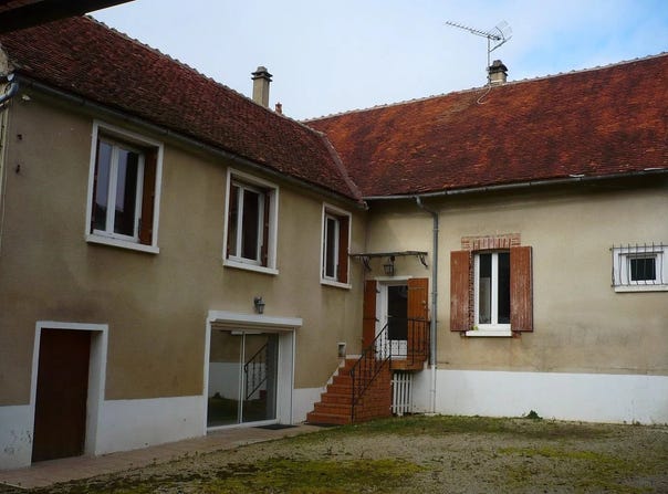 Flogny-la-Chapelle, Yonne 89360